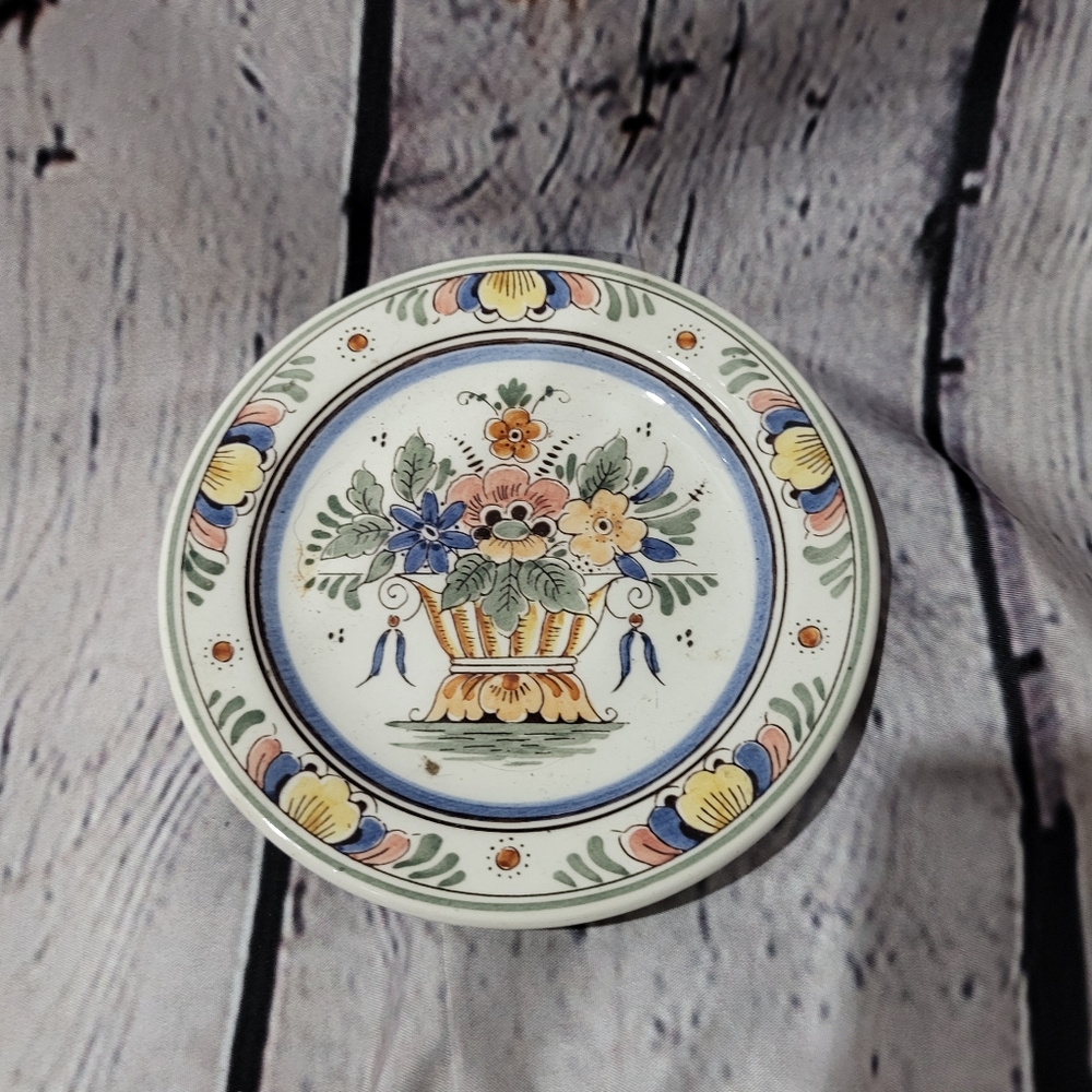 Vintage Decorative Wall Plate. Holland.  Mini